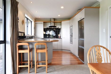 Photo of property in 12 Peninsula Point, Huntington, Hamilton, 3210