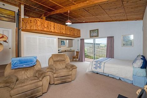 Photo of property in 12 Hillside Avenue, Mangawhai Heads, Mangawhai, 0505