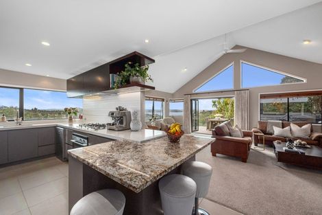 Photo of property in 11b Balmain Road, Birkenhead, Auckland, 0626