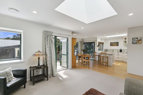 Photo of property in 18a Lucknow Terrace, Khandallah, Wellington, 6035