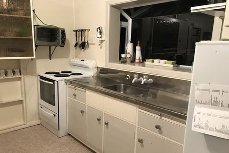 Photo of property in 1 First Avenue, Urenui, 4377