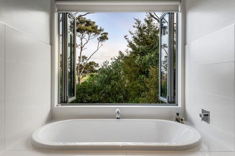 Photo of property in 26 Matheson Road, Red Beach, 0932