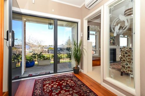 Photo of property in 4 Riverview Terrace, Fairfield, Hamilton, 3214