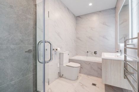 Photo of property in 11a Merida Place, Unsworth Heights, Auckland, 0632