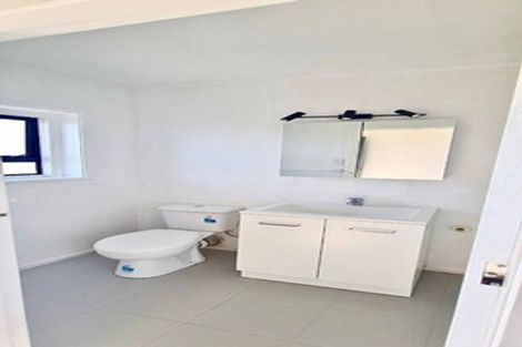 Photo of property in 11/52 Russell Terrace, Berhampore, Wellington, 6023