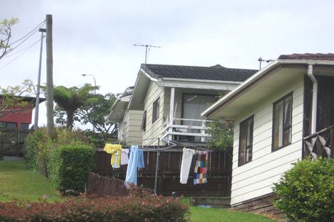 Photo of property in 2/1 Sunnyfield Crescent, Glenfield, Auckland, 0629