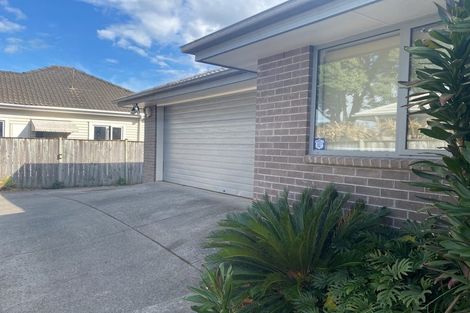 Photo of property in 7 South Street, Papakura, 2110