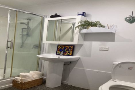 Photo of property in 8 Lingham Crescent, Torbay, Auckland, 0630