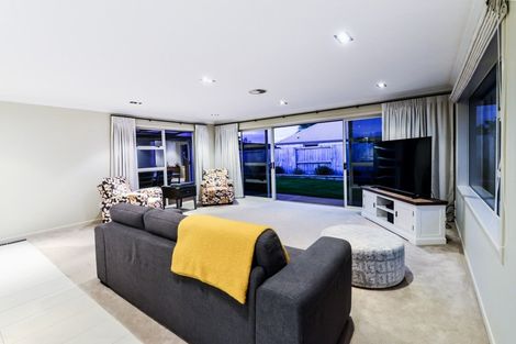 Photo of property in 17 Compton Grove, Huntington, Hamilton, 3210