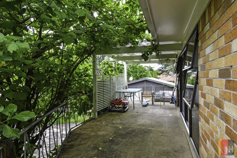 Photo of property in 1/31 Halver Road, Hillpark, Auckland, 2102