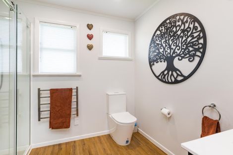 Photo of property in 99 Buick Crescent, Awapuni, Palmerston North, 4412