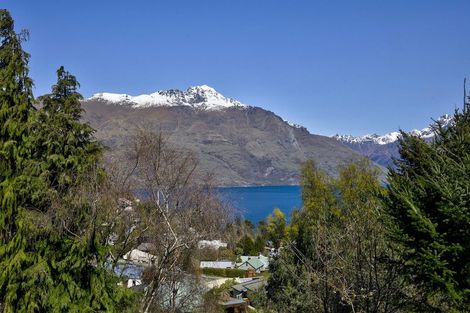 Photo of property in 12 Dart Place, Fernhill, Queenstown, 9300