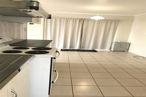 Photo of property in 134 Waimumu Road, Massey, Auckland, 0614