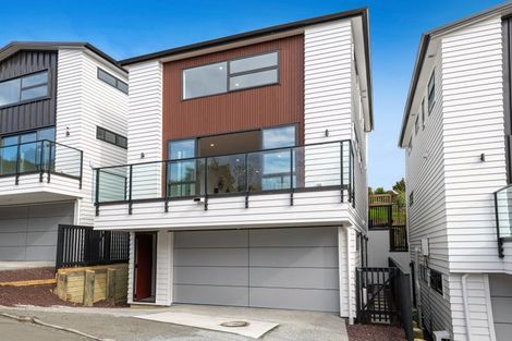 Photo of property in 12 Pleasant Way, Matakatia, Whangaparaoa, 0930