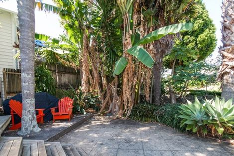 Photo of property in 17 Royal Terrace, Sandringham, Auckland, 1025