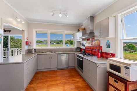 Photo of property in 1 Cowley Place, Te Kamo, Whangarei, 0112