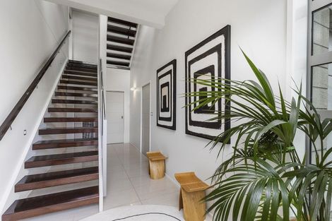 Photo of property in 24 Mewburn Rise, Karori, Wellington, 6012