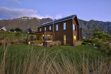 Photo of property in 98 Jacks Point Rise, Jacks Point, Queenstown, 9371