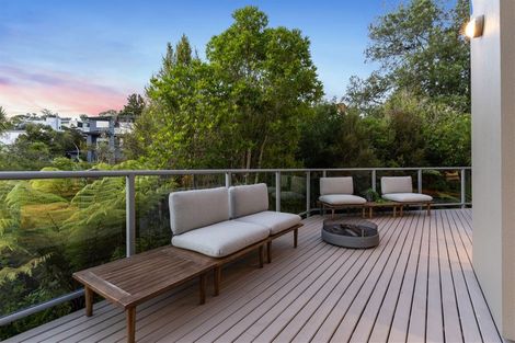 Photo of property in 14 Kahikatea Close, Campbells Bay, Auckland, 0630