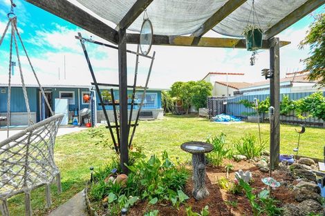 Photo of property in 27 Tucker Lane, Clive, 4102