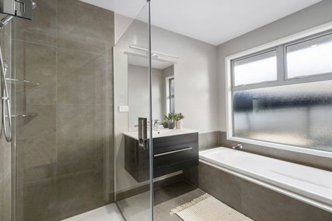 Photo of property in 8 Whincops Road, Halswell, Christchurch, 8025