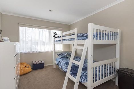 Photo of property in 13a Poto Street, Te Atatu South, Auckland, 0610