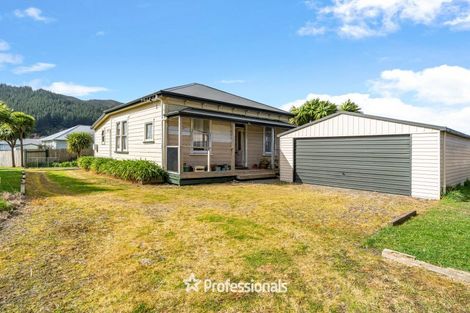 Photo of property in 19 Grimsby Grove, Wainuiomata, Lower Hutt, 5014