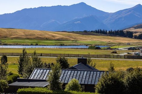 Photo of property in 25 Rannoch Drive, Jacks Point, Queenstown, 9371