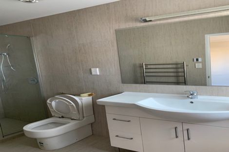 Photo of property in 37a Great South Road, Papakura, 2110