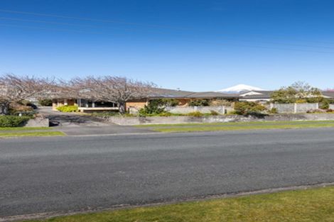 Photo of property in 5 Karina Road, Merrilands, New Plymouth, 4312