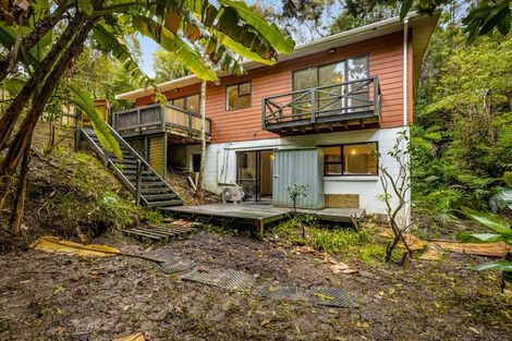Photo of property in 56 Tanekaha Road, Titirangi, Auckland, 0604