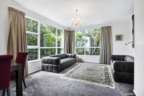 Photo of property in 9 Newcombe Crescent, Karori, Wellington, 6012