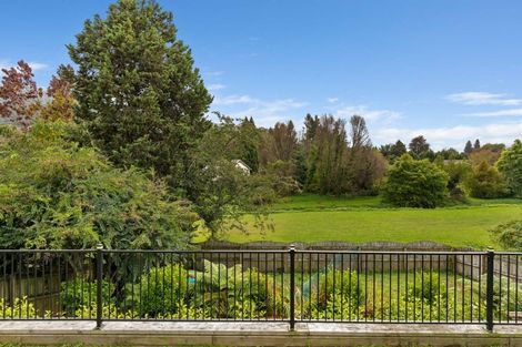 Photo of property in 10 Adam Place, Mangakakahi, Rotorua, 3015