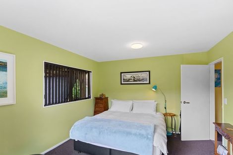 Photo of property in 6 Kohekohe Road, Waikanae, 5036