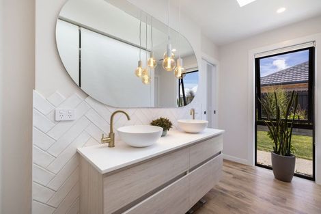 Photo of property in 17 Sarita Place, Cromwell, 9310