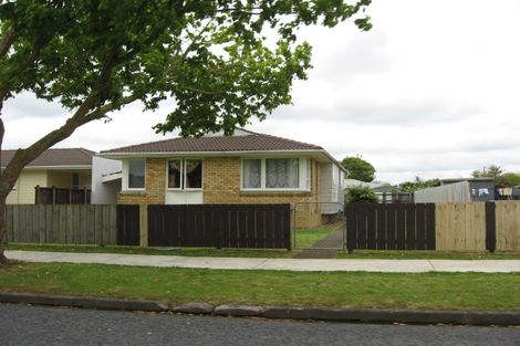 Photo of property in 14 Windmill Road, Pukekohe, 2120
