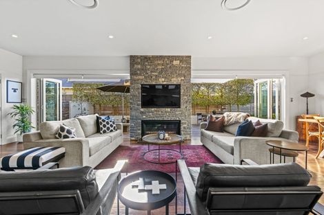 Photo of property in 62 Bretts Road, St Albans, Christchurch, 8052