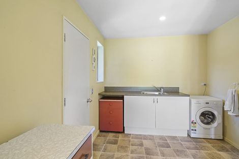 Photo of property in 17 Scarlet Oak Drive, West Melton, Christchurch, 7671