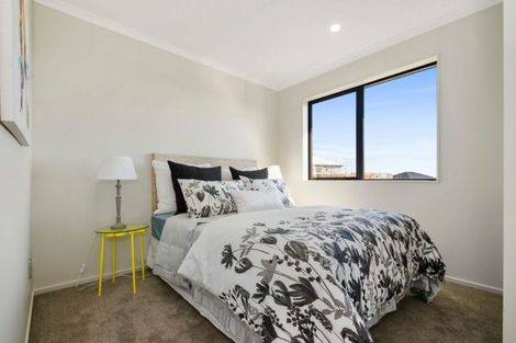 Photo of property in 4 Te Aramanu Crescent, Papakura, 2110