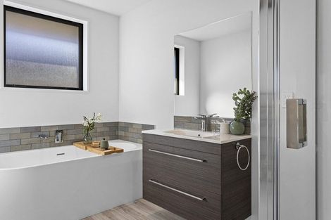 Photo of property in 43 Henshaw Street, Woodend, 7610