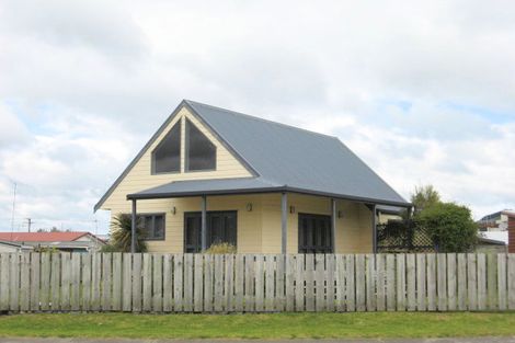 Photo of property in 525a Achilles Avenue, Whangamata, 3620