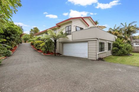 Photo of property in 43 Vintage Drive, Henderson, Auckland, 0612