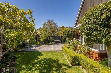 Photo of property in 1 Kelson Lane, Ilam, Christchurch, 8041