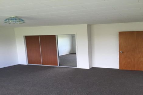 Photo of property in 17 Butterworth Drive, Glendene, Auckland, 0602