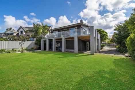 Photo of property in 41 Albatross Road, Red Beach, 0932