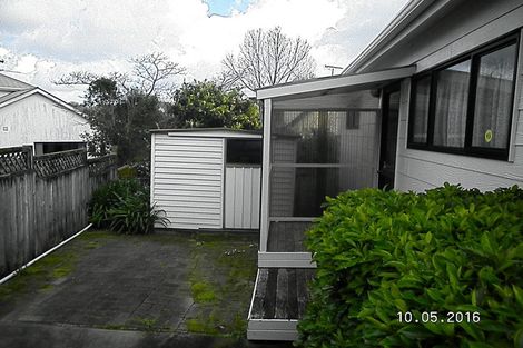Photo of property in 2/16 Centorian Drive, Windsor Park, Auckland, 0632