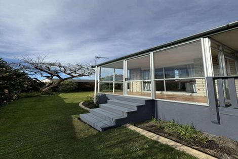 Photo of property in 17 Beeston Place, Redwood, Christchurch, 8051