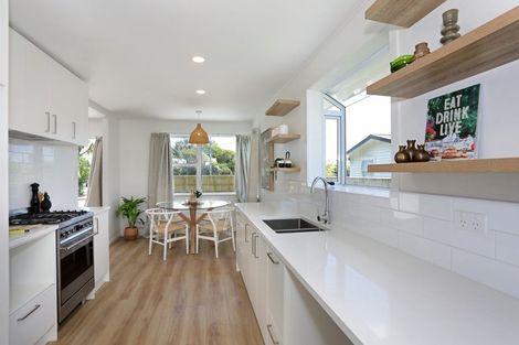 Photo of property in 15 High Street, Bulls, 4818