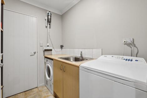 Photo of property in 110 Reynolds Road, Pukekohe, 2120