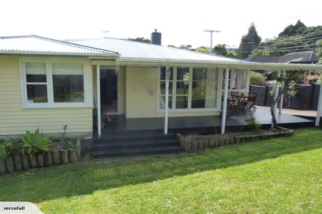 Photo of property in 68 Lake Road, Northcote, Auckland, 0627